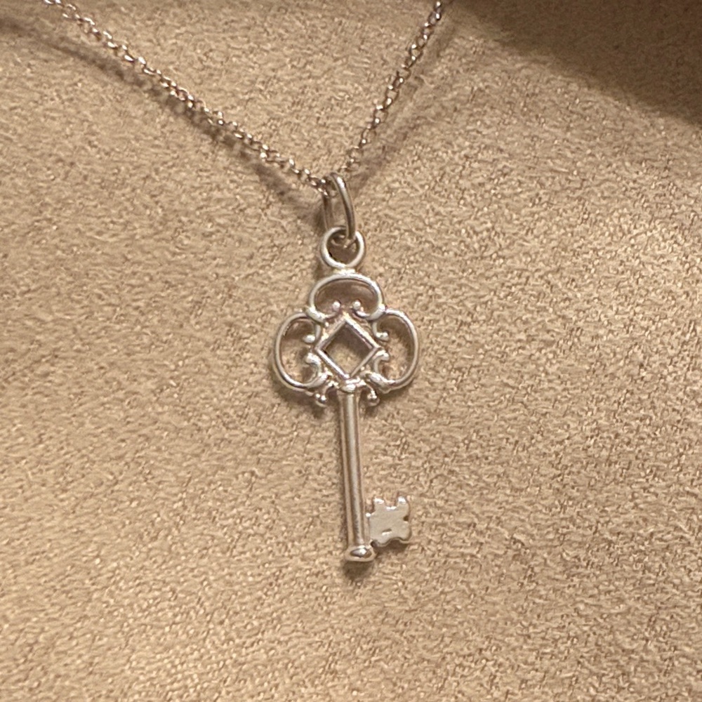 JTV Silver Key Pendant Necklace
